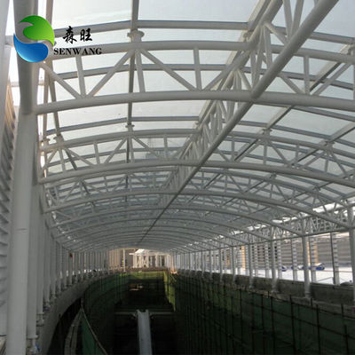 Staalconstructiewerkplaats Constructie Staaltechniekwerkplaats met sandwichpaneeldeur Ideaal voor industriële en structurele sterkte