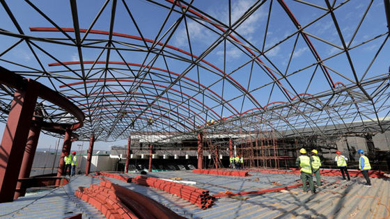 Zware staalconstructie Prefab-werkplaatsgebouw met gegolfd staaldak