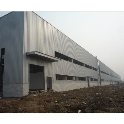 Op maat gemaakte draagbare modulaire metalen bekleding staalstructuur werkplaats gebouw multifunctionele goed gelaste structuur