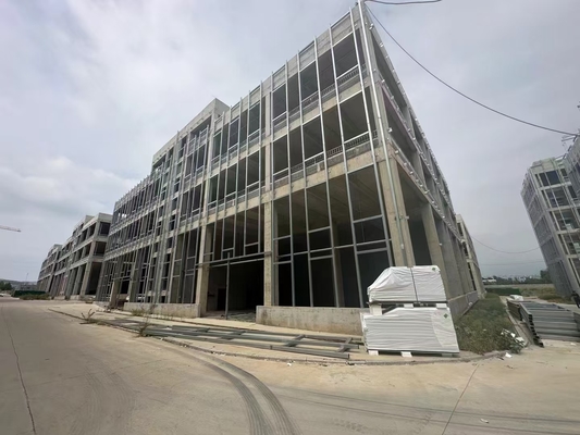 Prefab Metal Structure With Q235B C And Z Type Steel Purlin Q235B Circular Steel Pipe Tie Tube And Q235B Angle Steel Vertical and Horizontal Support