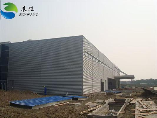 Aanpasbare Stalen Constructie Werkplaats met EPS Sandwichpaneel en Ingenieur voor Installatie ter Plaatse