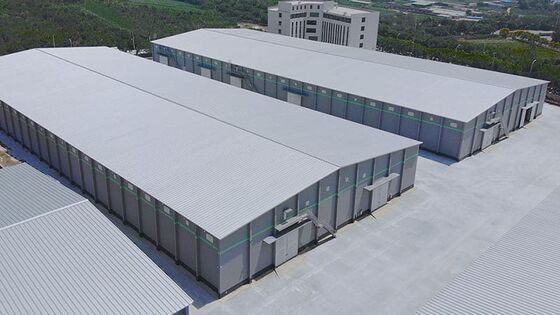 Hot Dip Galvanized Purlin Steel Structure Warehouse met aanpassing volgens klantvereisten en lange vermoeidheidsduur