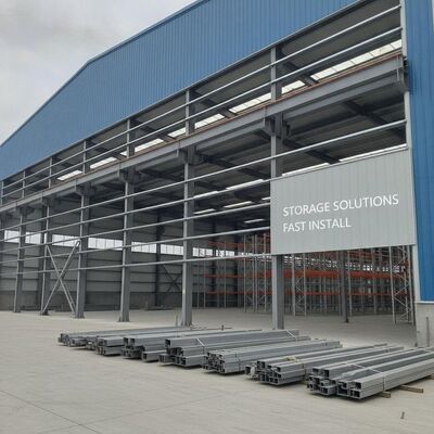 Warm gedompelde gegalvaniseerde purlin staalstructuur magazijn met behulp van H-sectie staal zorgen voor snelle installatie en opslag oplossingen